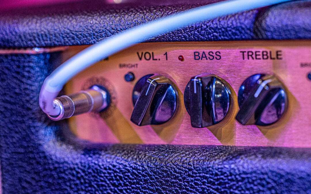 The Ultimate Guide to Choosing Lightweight Bass Amps for Gigging Musicians