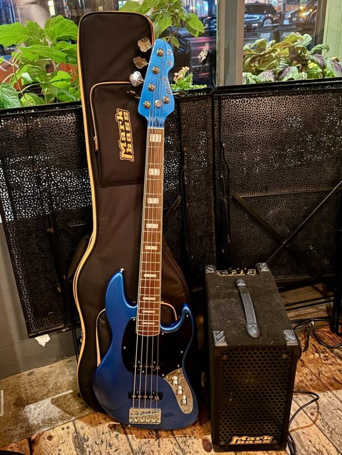 This was definitely a Markbass kind of nightโฆ ๐๐ค๐
โ in Brooklyn, New York.
-
#markbass #bass #music #strings #musician #bassist #amps #bassamps #markbassamps #markstringsambassador